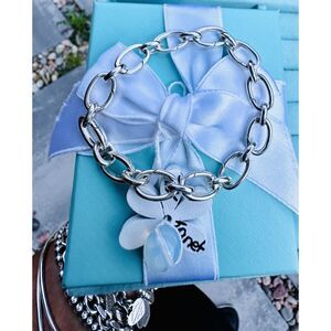 Tiffany & Co. LONG Clasping Link Bracelet in Silver 8.5”